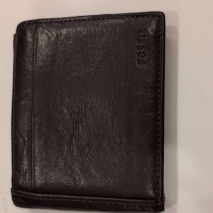 Fossil Men's Dark Brown Leather Bi-fold Wallet Card Holder with Flip ID